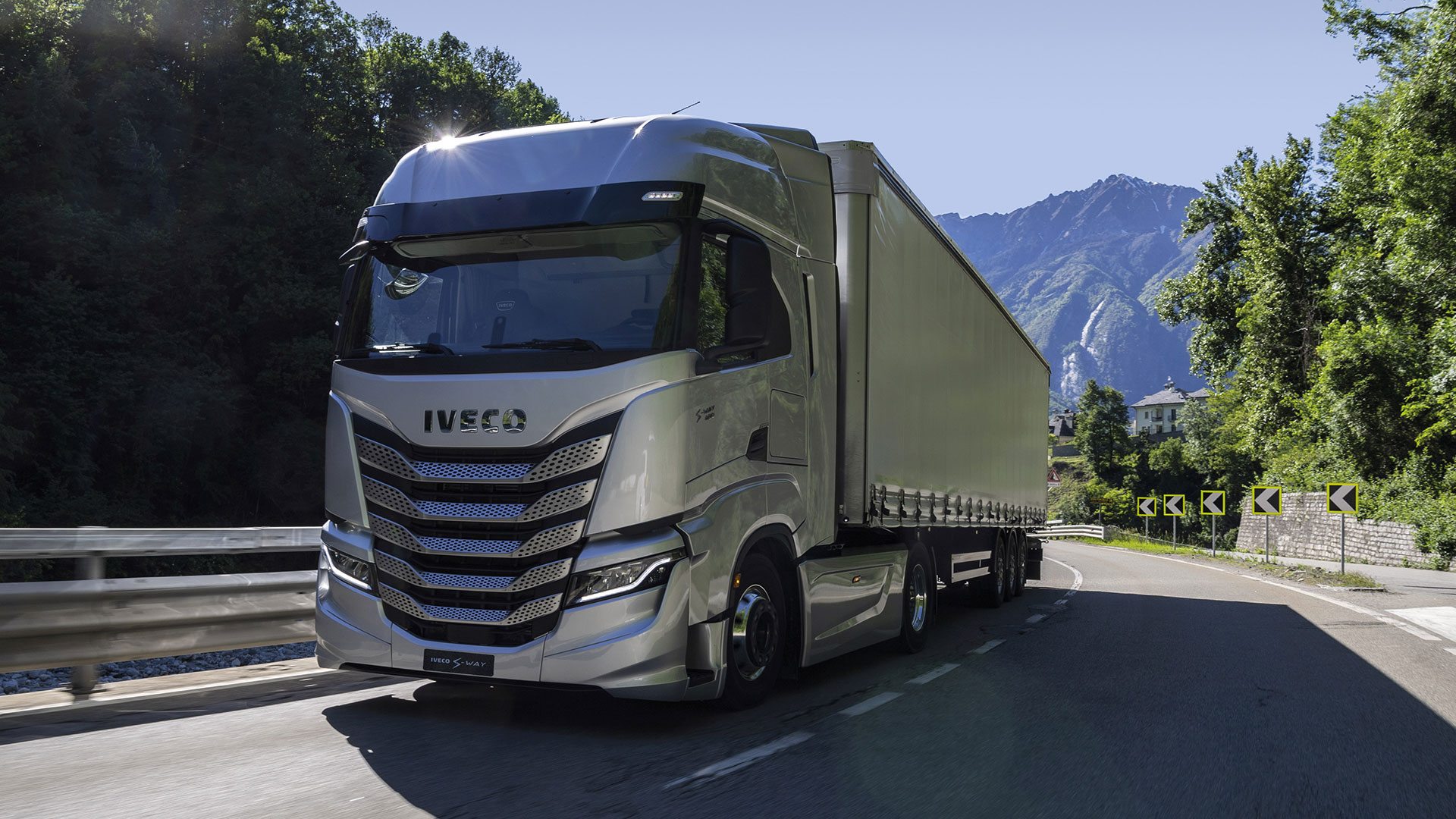 KEYENCE　IVECO 　S-WAY SOLLE spedition IVECO S-Way | Born and built around you | Iveco