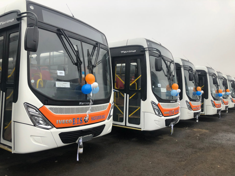 IVECO BUS realizó la entrega de 40 vehículos en Perú