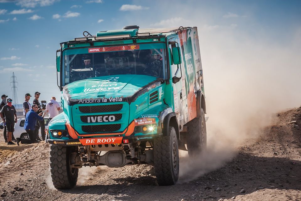 IVECO avanza en la general mientras el Dakar completa su anteúltima etapa