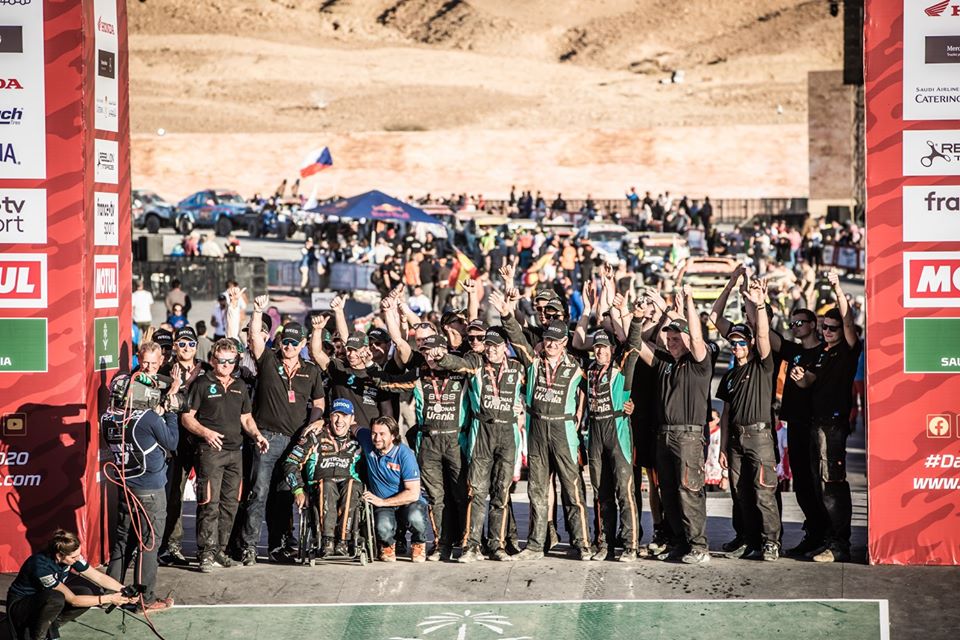 El PETRONAS Team De Rooy IVECO llegó al final del Dakar en sexto lugar tras doce días de batalla en Arabia Saudita