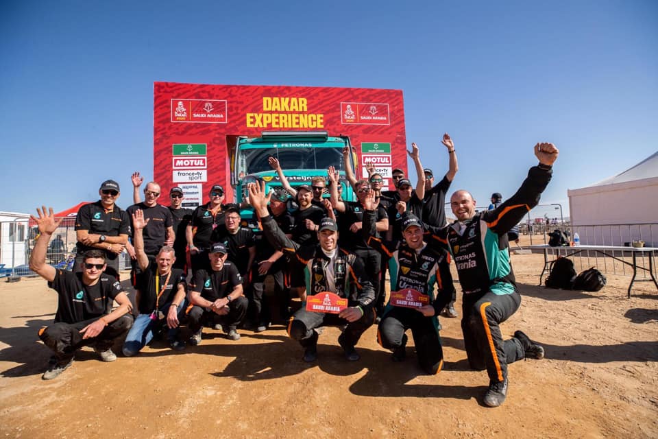 Misión cumplida para el PETRONAS Team De Rooy IVECO en el debut del Rally Dakar en Medio Oriente