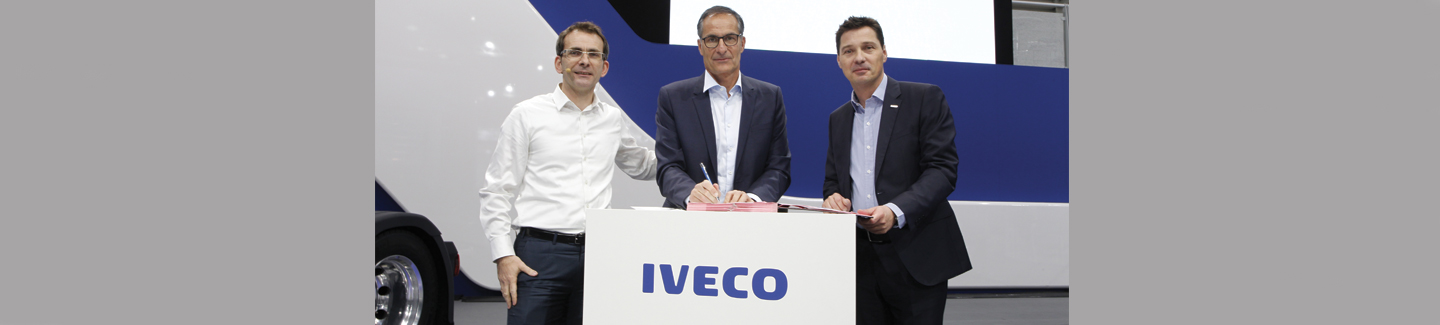 A target of 1000 IVECO natural gas vehicles by 2020 for Transport Jacky Perrenot, with an immediate signature of 250 Stralis NP 460 HP on the Solutrans stand, that will bring its IVECO Gas Trucks fleet to 550 units by the end of 2018