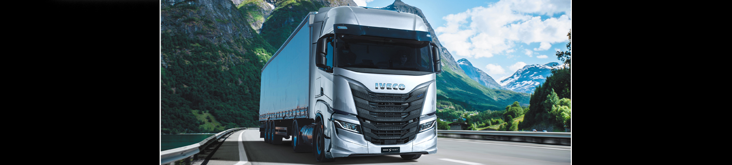 IVECO joins the poles with Plant the Future project